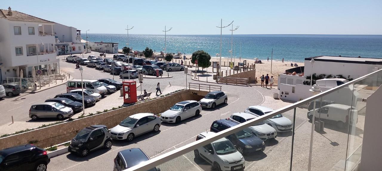 Apartamentos Salema Praia Club المظهر الخارجي الصورة